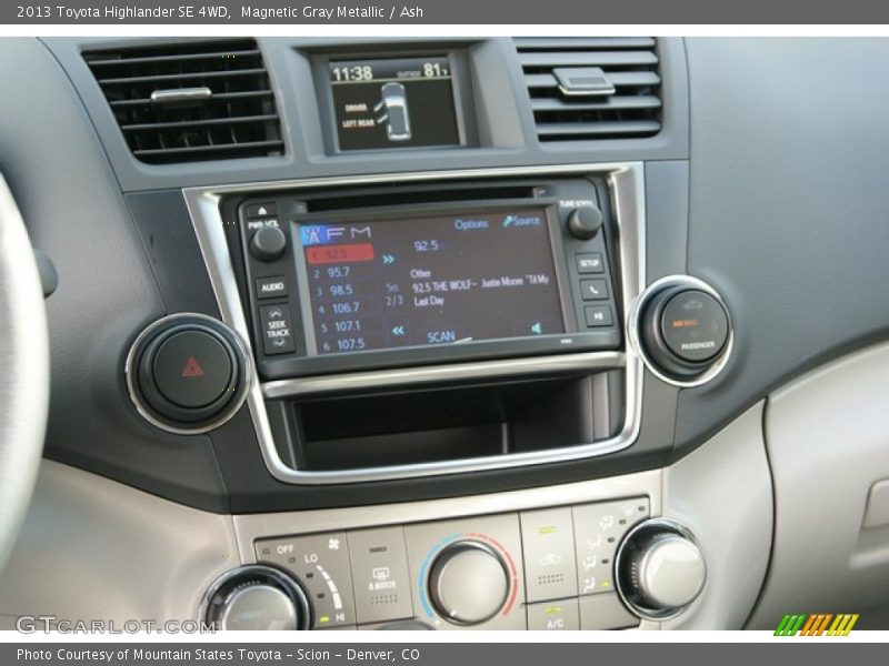 Magnetic Gray Metallic / Ash 2013 Toyota Highlander SE 4WD