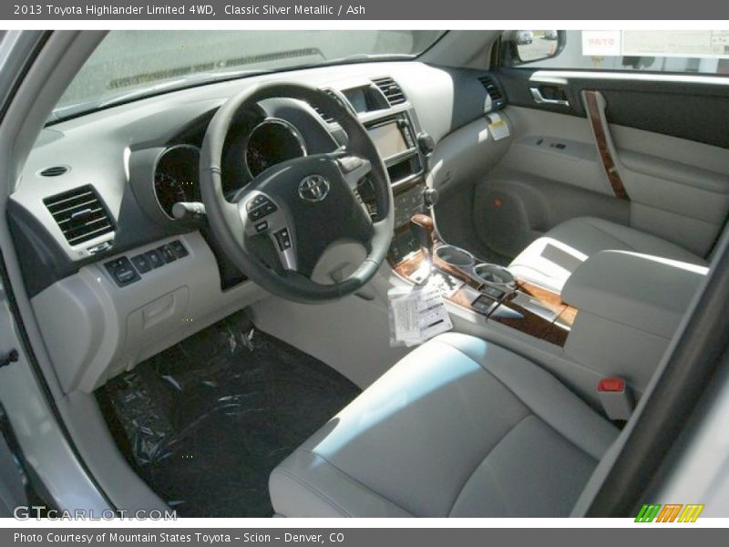 Classic Silver Metallic / Ash 2013 Toyota Highlander Limited 4WD