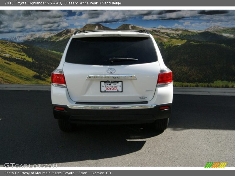 Blizzard White Pearl / Sand Beige 2013 Toyota Highlander V6 4WD