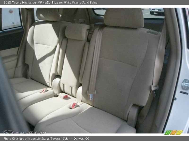Blizzard White Pearl / Sand Beige 2013 Toyota Highlander V6 4WD