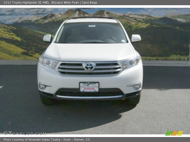 Blizzard White Pearl / Sand Beige 2013 Toyota Highlander SE 4WD