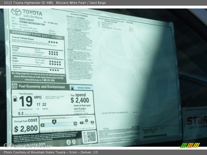 Blizzard White Pearl / Sand Beige 2013 Toyota Highlander SE 4WD