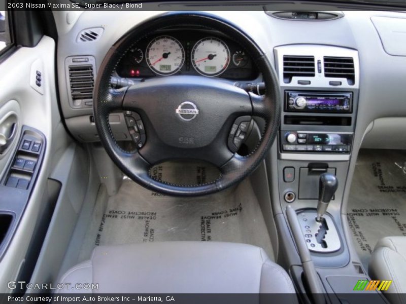 Super Black / Blond 2003 Nissan Maxima SE
