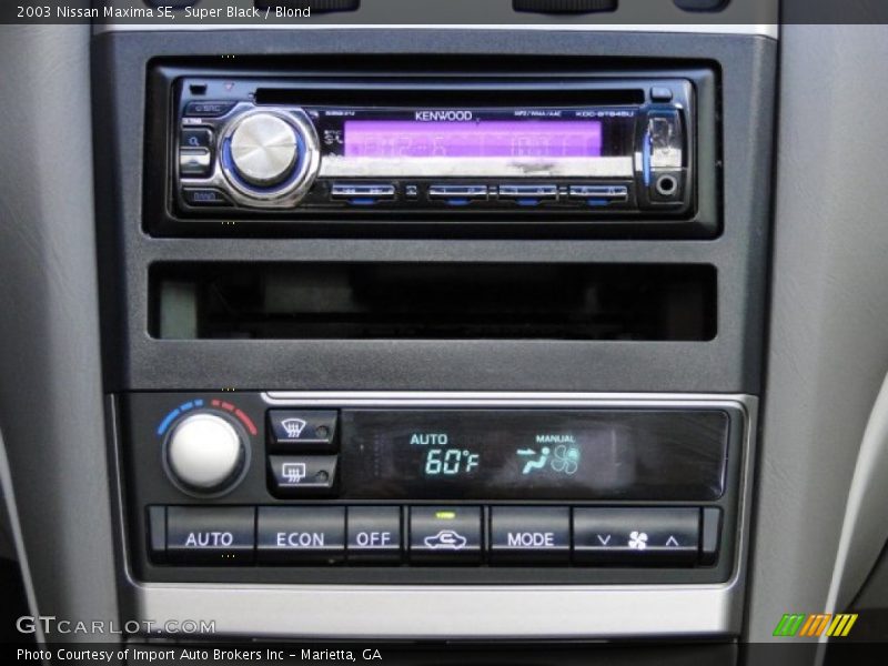Super Black / Blond 2003 Nissan Maxima SE