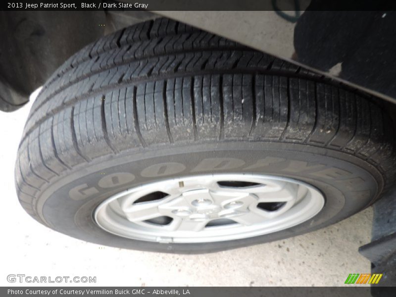 Black / Dark Slate Gray 2013 Jeep Patriot Sport