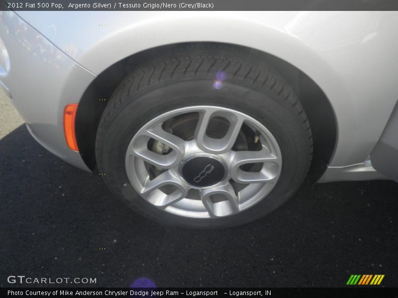 Argento (Silver) / Tessuto Grigio/Nero (Grey/Black) 2012 Fiat 500 Pop