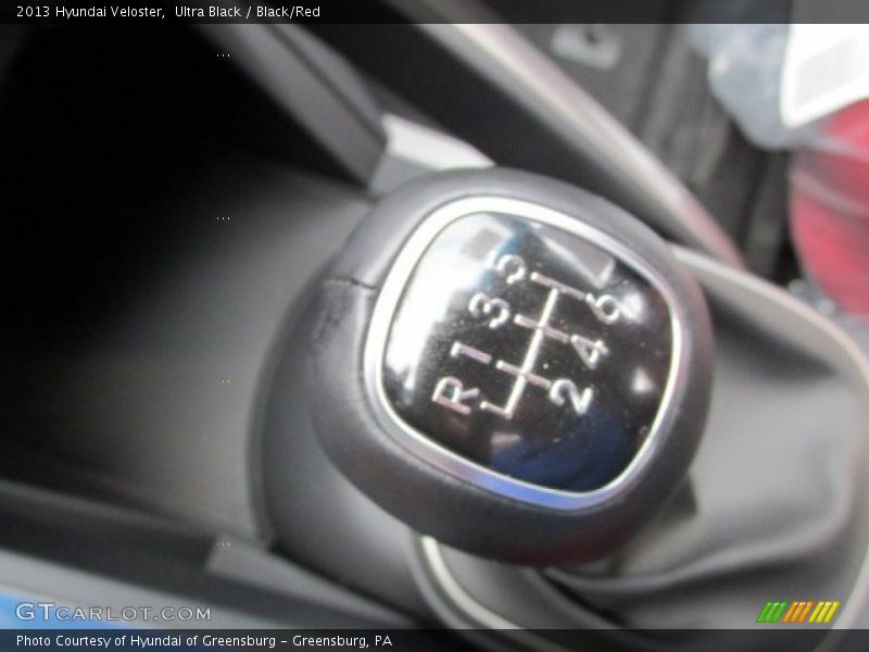 Ultra Black / Black/Red 2013 Hyundai Veloster