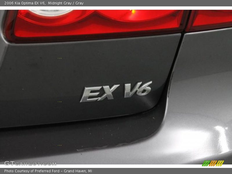 Midnight Gray / Gray 2006 Kia Optima EX V6