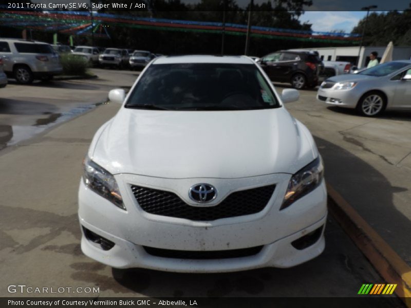 Super White / Ash 2011 Toyota Camry SE V6