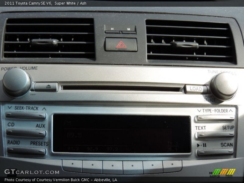 Super White / Ash 2011 Toyota Camry SE V6