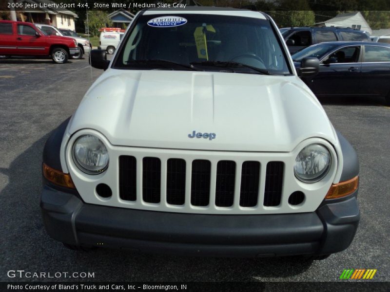 Stone White / Medium Slate Gray 2006 Jeep Liberty Sport 4x4