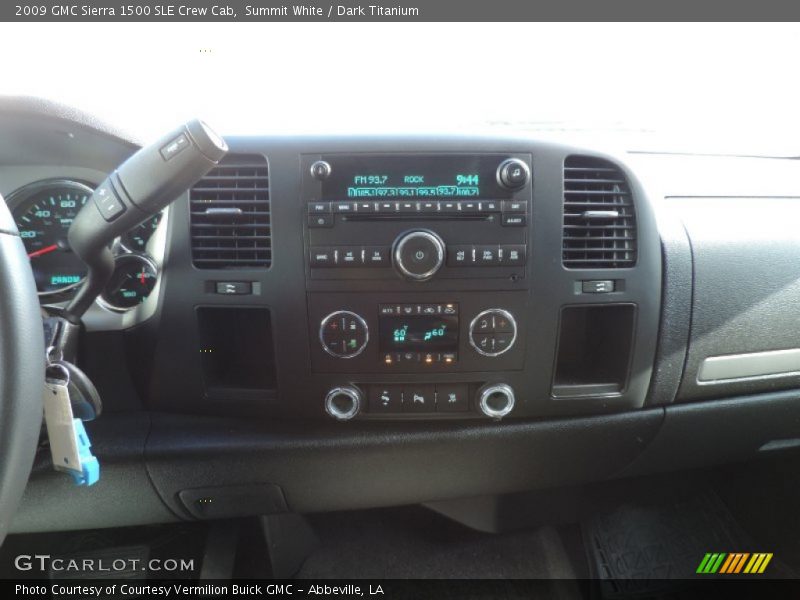 Summit White / Dark Titanium 2009 GMC Sierra 1500 SLE Crew Cab