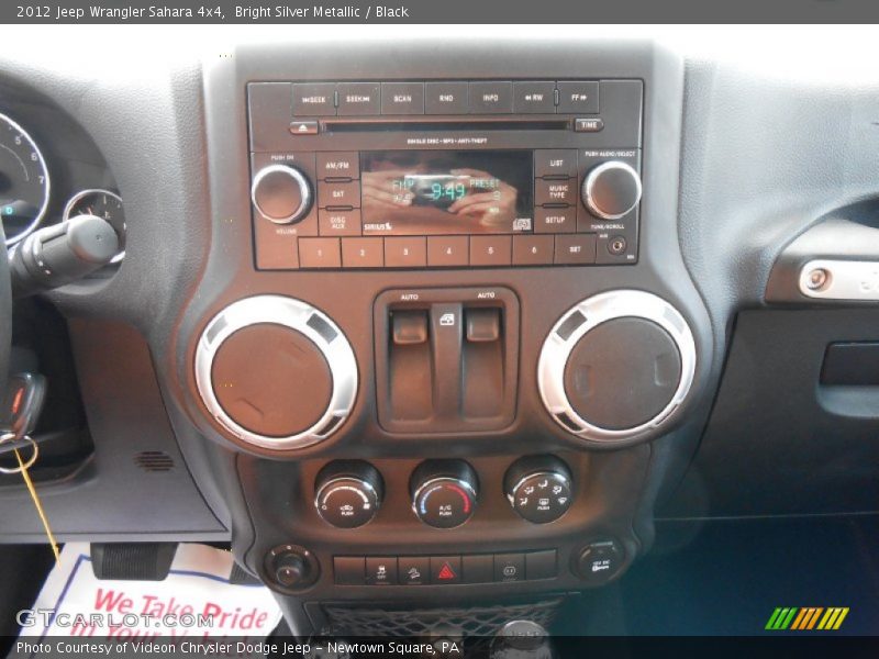 Bright Silver Metallic / Black 2012 Jeep Wrangler Sahara 4x4