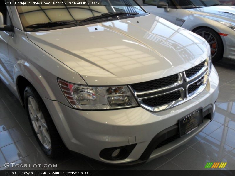 Bright Silver Metallic / Black 2011 Dodge Journey Crew