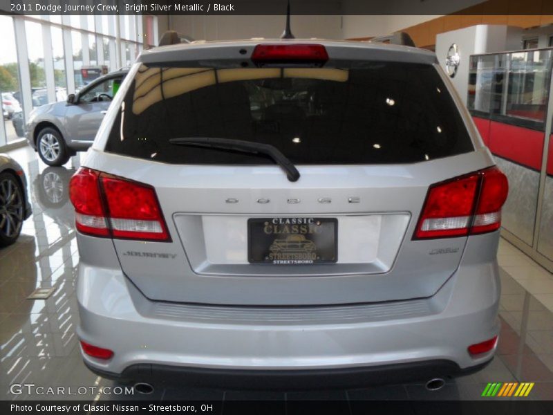 Bright Silver Metallic / Black 2011 Dodge Journey Crew
