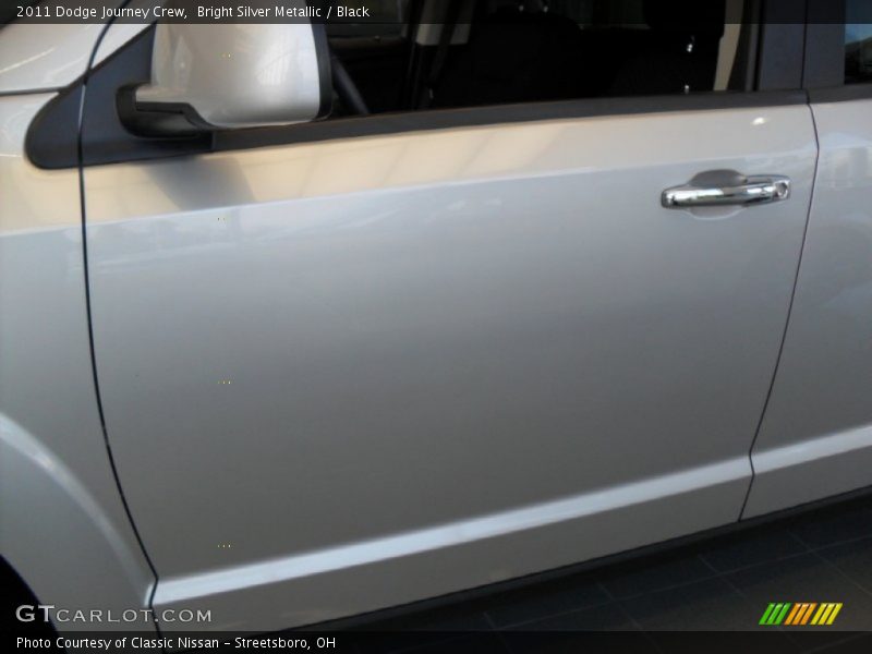 Bright Silver Metallic / Black 2011 Dodge Journey Crew