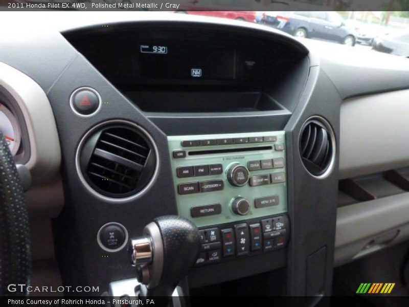 Polished Metal Metallic / Gray 2011 Honda Pilot EX 4WD