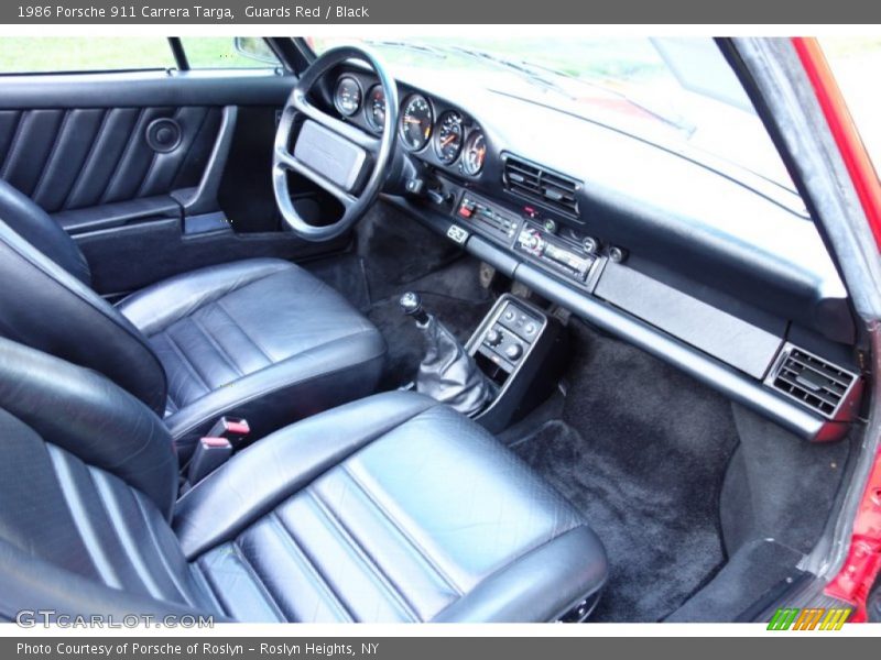 Dashboard of 1986 911 Carrera Targa