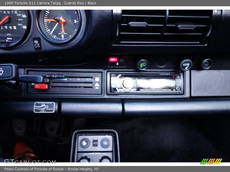 Guards Red / Black 1986 Porsche 911 Carrera Targa