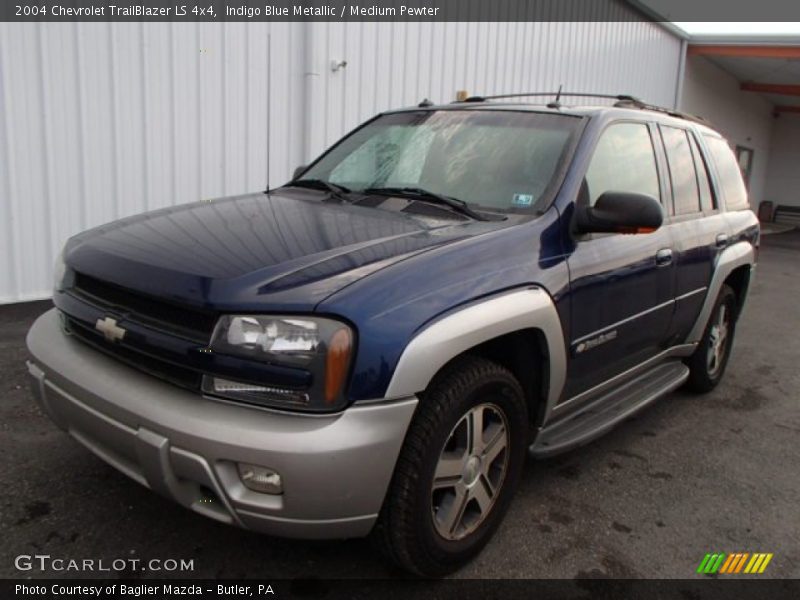 Indigo Blue Metallic / Medium Pewter 2004 Chevrolet TrailBlazer LS 4x4