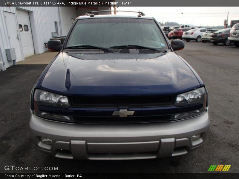 Indigo Blue Metallic / Medium Pewter 2004 Chevrolet TrailBlazer LS 4x4