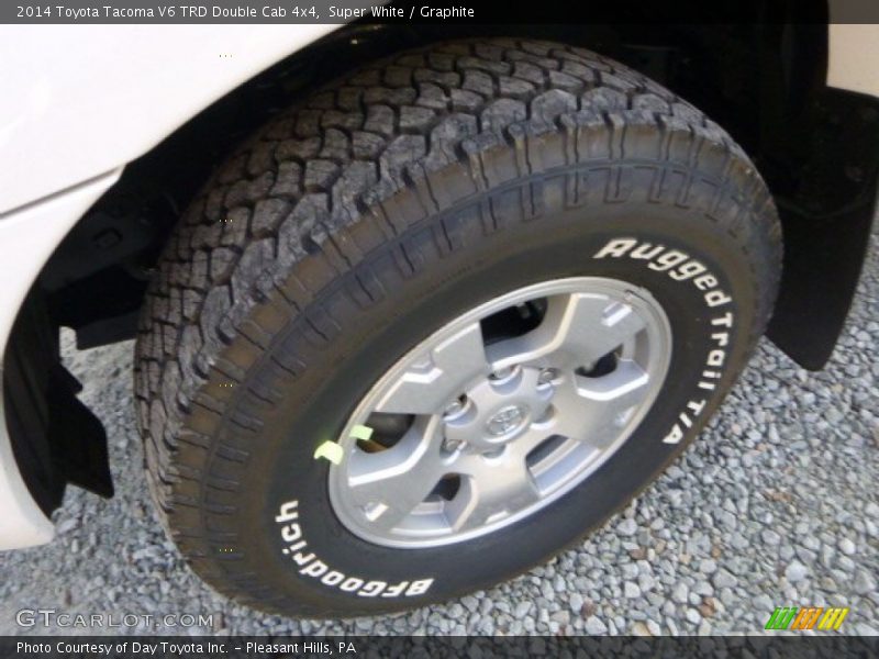 Super White / Graphite 2014 Toyota Tacoma V6 TRD Double Cab 4x4