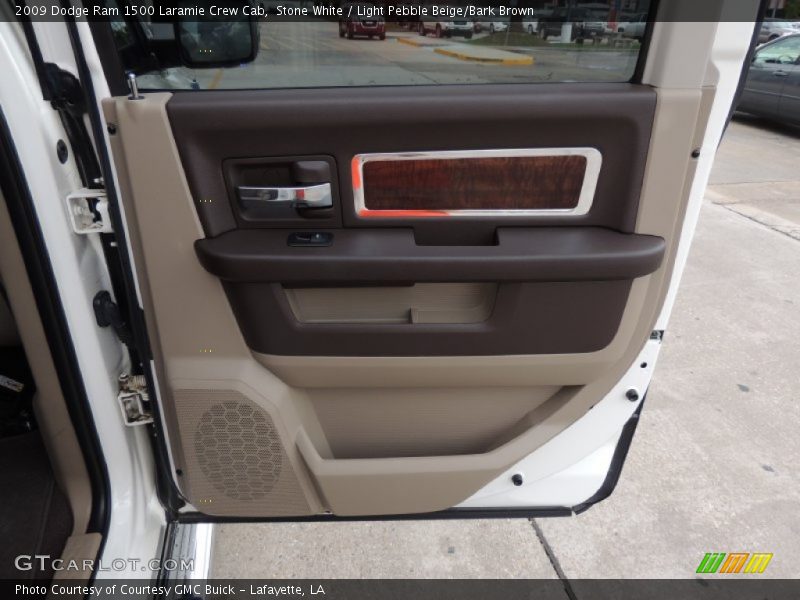 Stone White / Light Pebble Beige/Bark Brown 2009 Dodge Ram 1500 Laramie Crew Cab