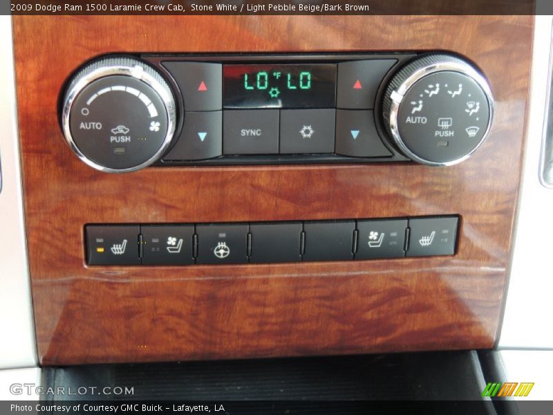 Stone White / Light Pebble Beige/Bark Brown 2009 Dodge Ram 1500 Laramie Crew Cab