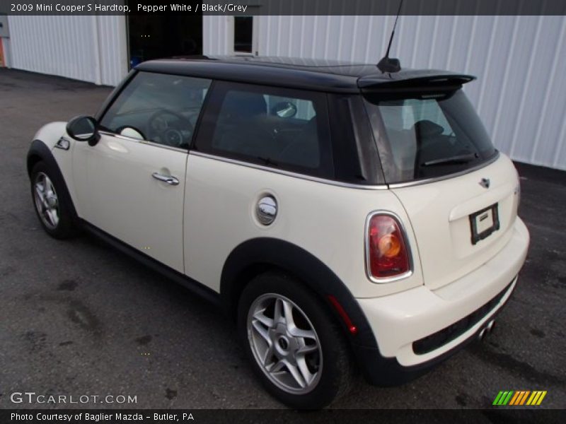 Pepper White / Black/Grey 2009 Mini Cooper S Hardtop