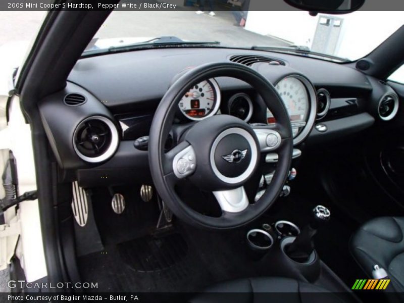 Pepper White / Black/Grey 2009 Mini Cooper S Hardtop
