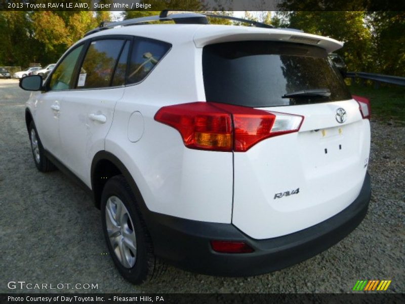 Super White / Beige 2013 Toyota RAV4 LE AWD