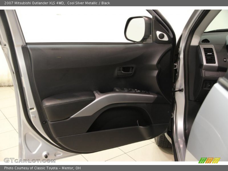 Cool Silver Metallic / Black 2007 Mitsubishi Outlander XLS 4WD