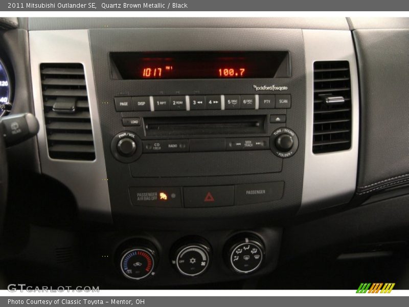 Quartz Brown Metallic / Black 2011 Mitsubishi Outlander SE