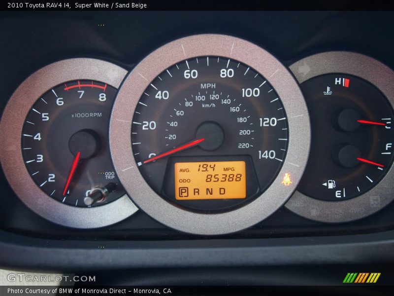 Super White / Sand Beige 2010 Toyota RAV4 I4