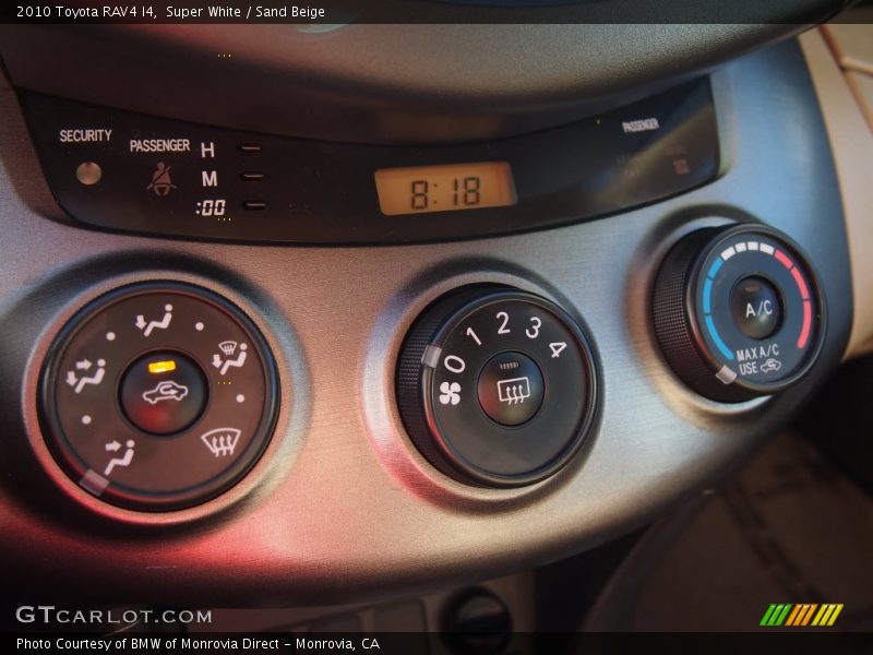 Super White / Sand Beige 2010 Toyota RAV4 I4