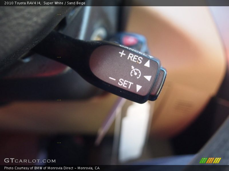 Super White / Sand Beige 2010 Toyota RAV4 I4