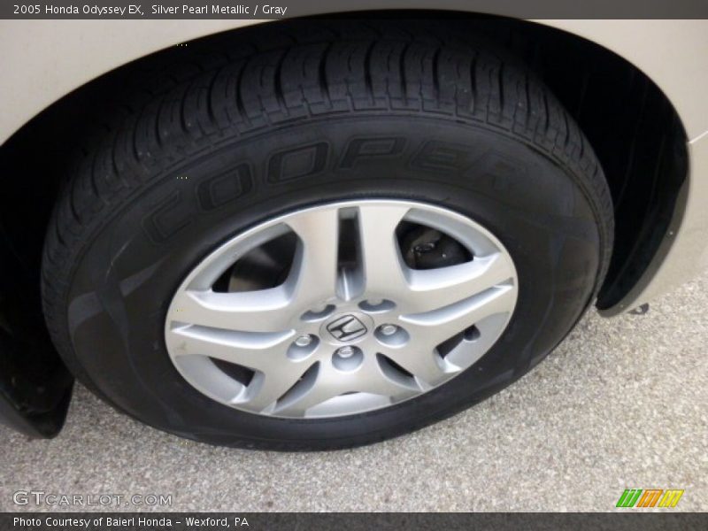 Silver Pearl Metallic / Gray 2005 Honda Odyssey EX