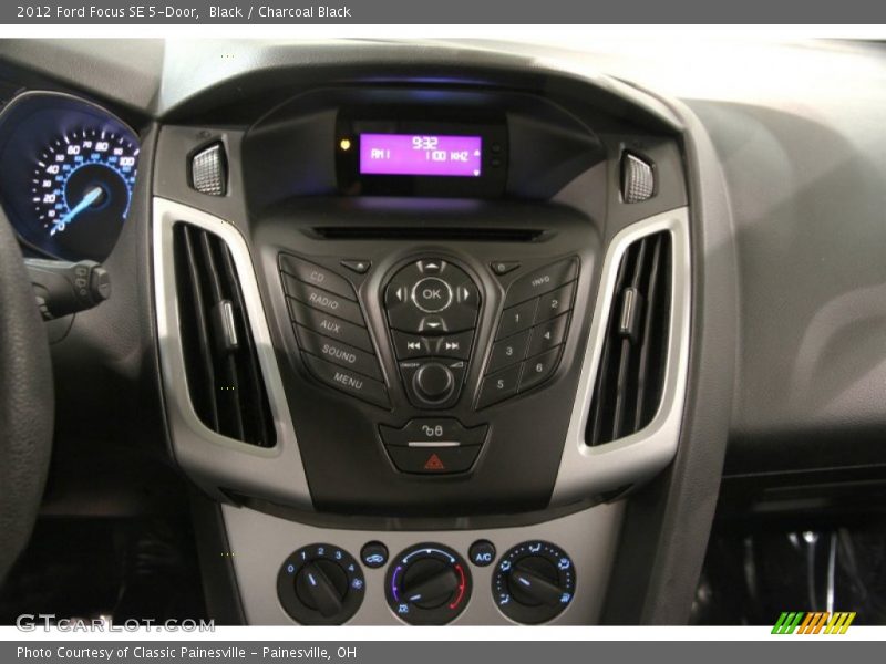 Black / Charcoal Black 2012 Ford Focus SE 5-Door