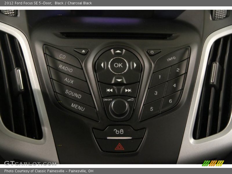 Black / Charcoal Black 2012 Ford Focus SE 5-Door