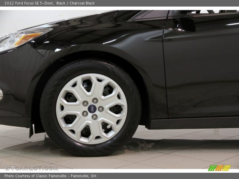 Black / Charcoal Black 2012 Ford Focus SE 5-Door