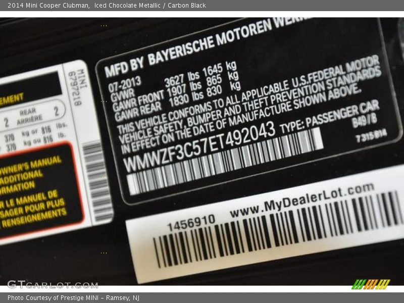 Iced Chocolate Metallic / Carbon Black 2014 Mini Cooper Clubman