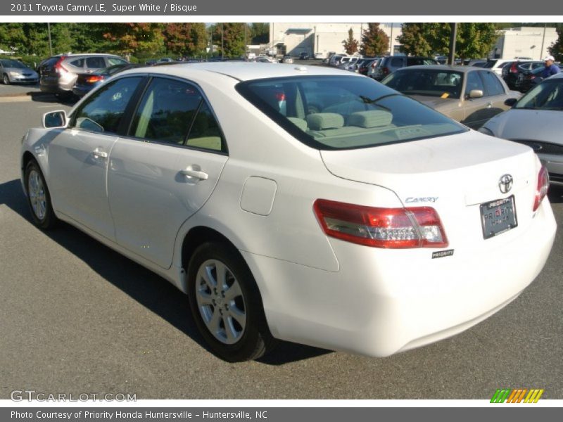 Super White / Bisque 2011 Toyota Camry LE