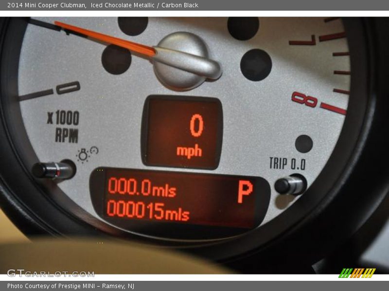 Iced Chocolate Metallic / Carbon Black 2014 Mini Cooper Clubman