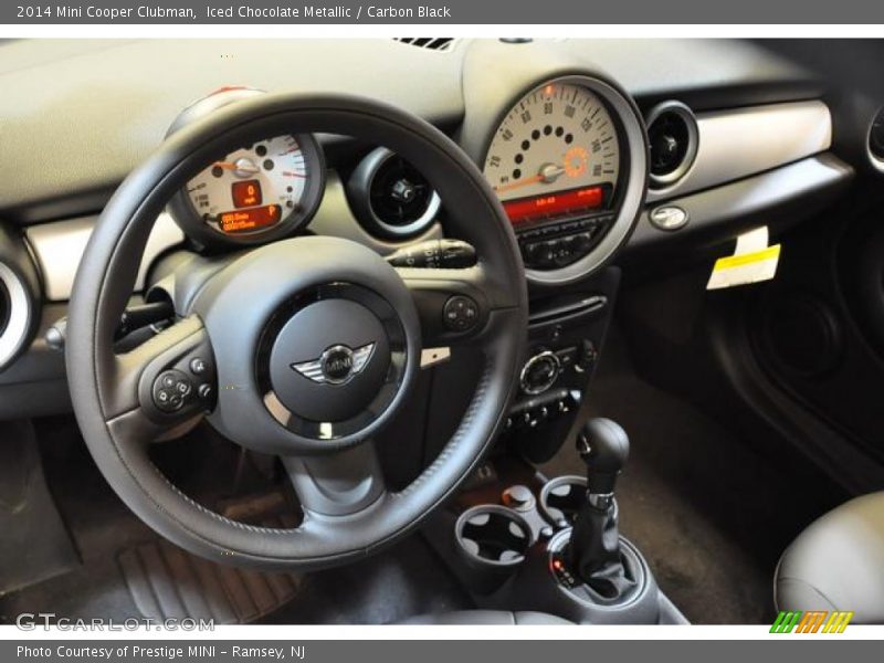 Iced Chocolate Metallic / Carbon Black 2014 Mini Cooper Clubman