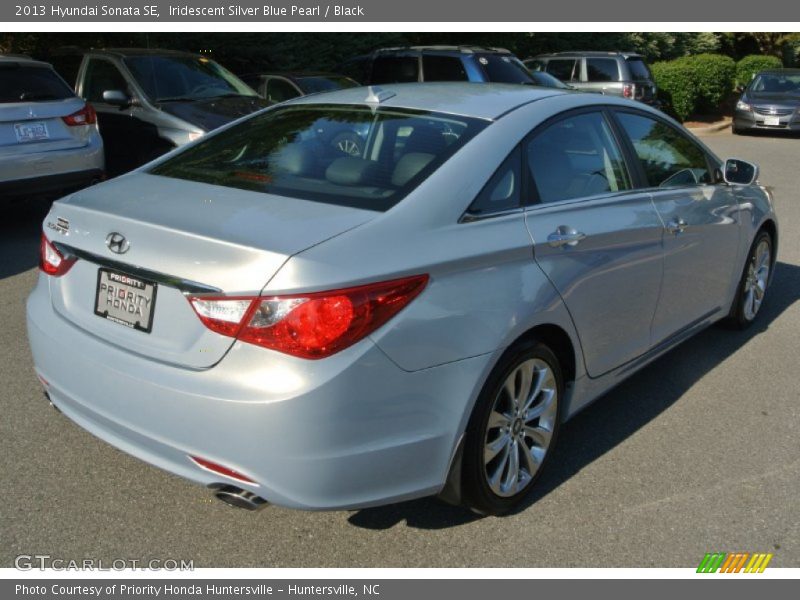 Iridescent Silver Blue Pearl / Black 2013 Hyundai Sonata SE