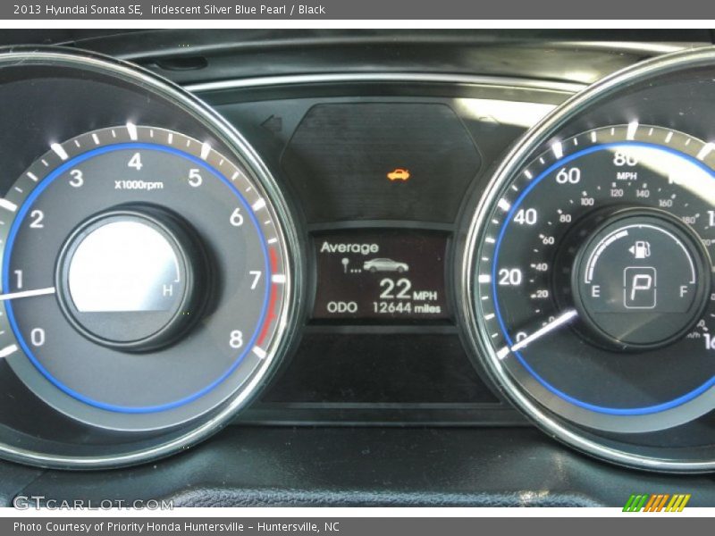 Iridescent Silver Blue Pearl / Black 2013 Hyundai Sonata SE