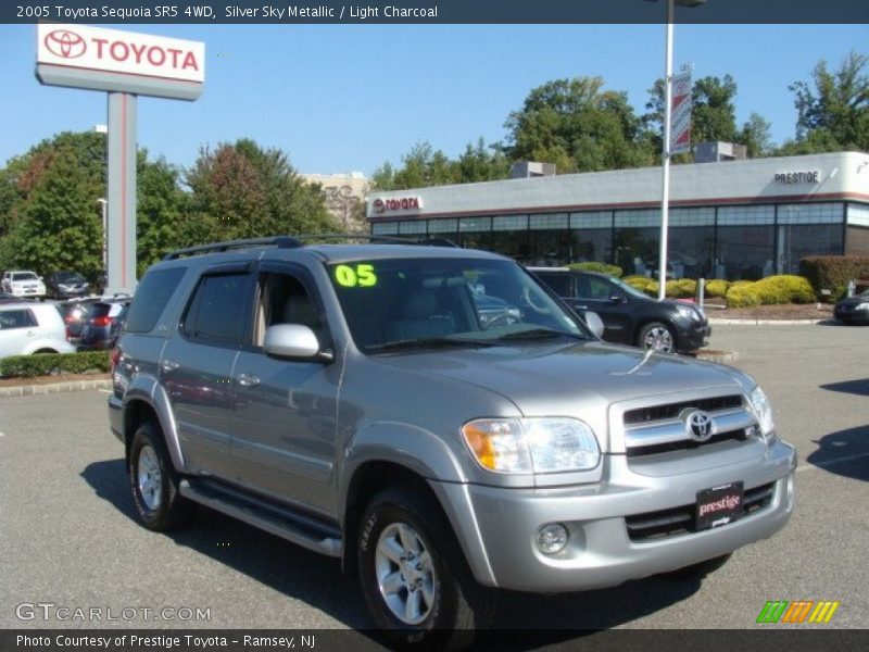 Silver Sky Metallic / Light Charcoal 2005 Toyota Sequoia SR5 4WD