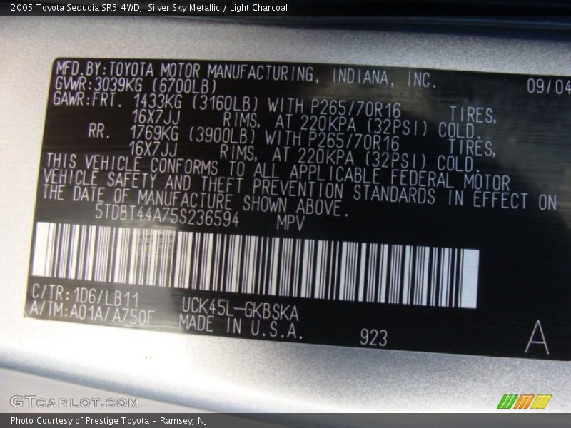 Silver Sky Metallic / Light Charcoal 2005 Toyota Sequoia SR5 4WD