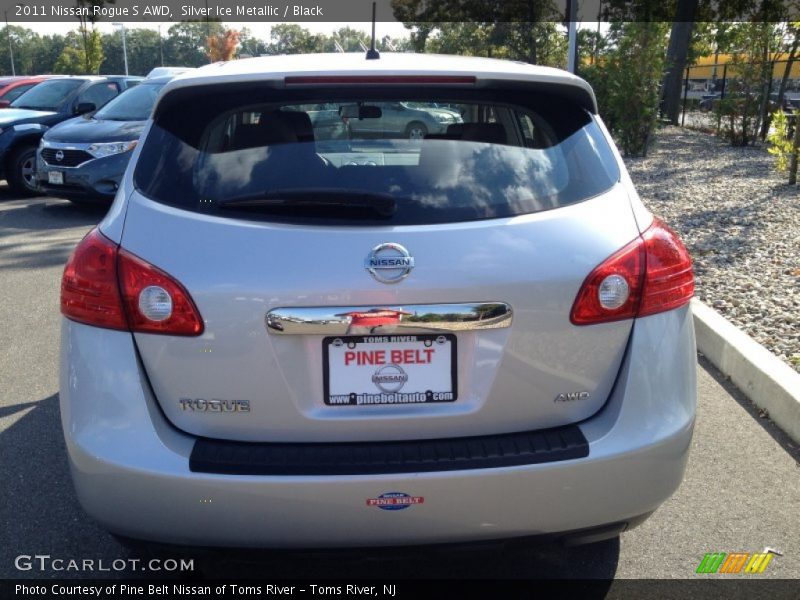 Silver Ice Metallic / Black 2011 Nissan Rogue S AWD