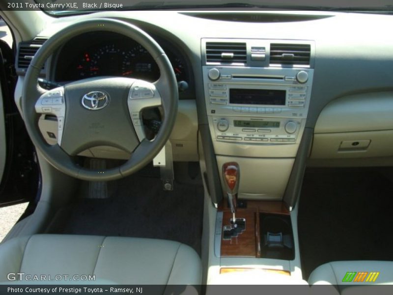 Black / Bisque 2011 Toyota Camry XLE